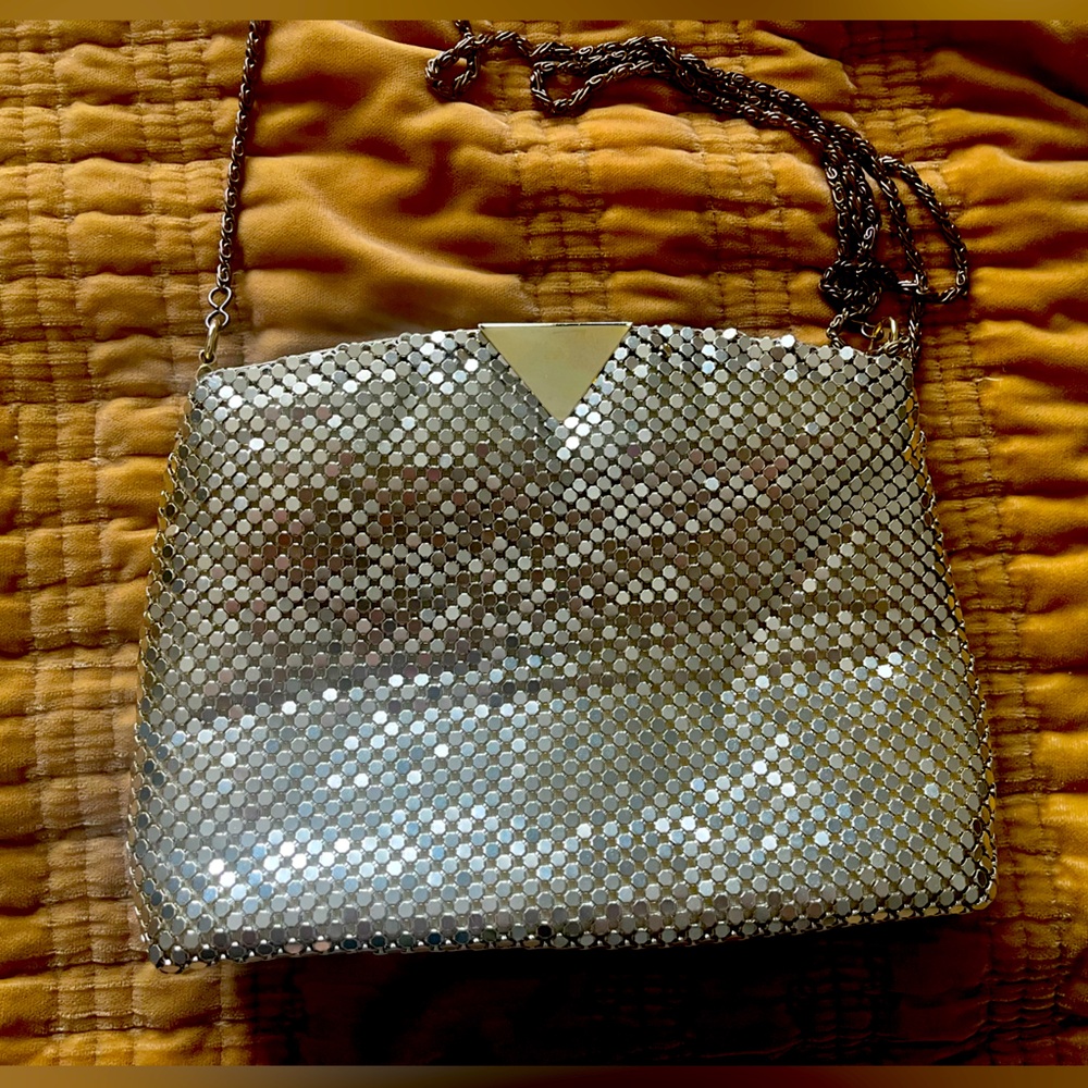 Vintage 1970’s Mesh Gold Toned Purse - Bags by Marlo